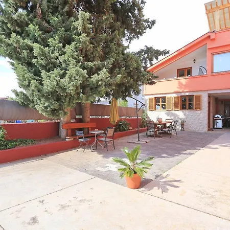Apartamento Fraj With Jacuzzi