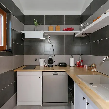 Apartament Fraj With Jacuzzi Zadar